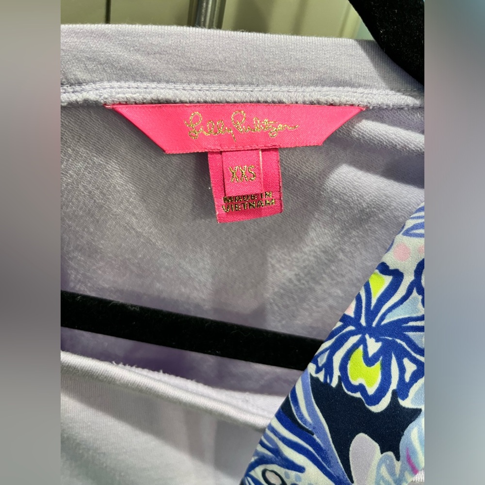 LILLY PULITZER Dillon Pullover Sweatshirt in Lilac Verbana XXS Style# 004508 - Picture 8 of 12